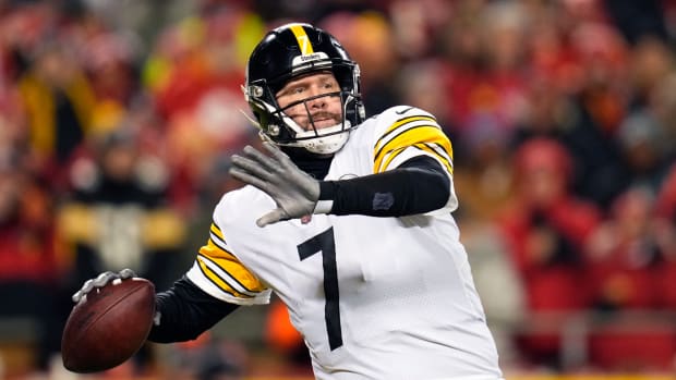 Ben Roethlisberger plays vs. the Chiefs.